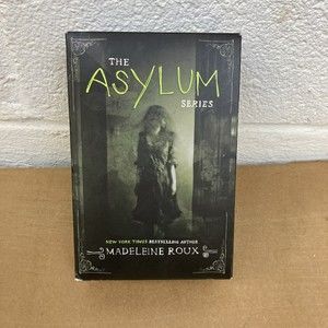 Asylum Ser. Asylum 3-Book Box Set Asylum, Sanctum, Catacomb by Madeleine Roux